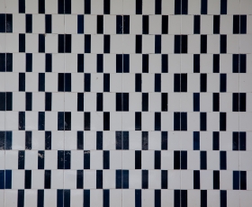 Azulejos no prédio da Faculdade de Educação (FE). Foto: Marcelo Brandt. 18/03/2010